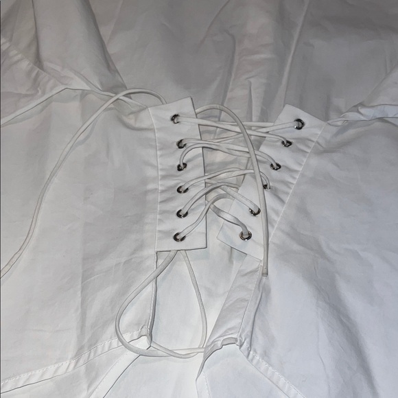 Classic White Women’s button down - Picture 5 of 5